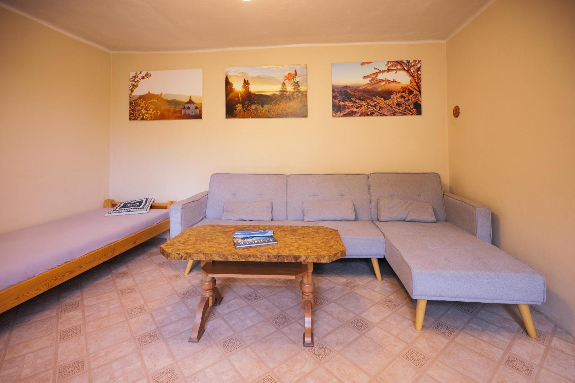 Appartement Domcek 555 à Banská Štiavnica Extérieur photo